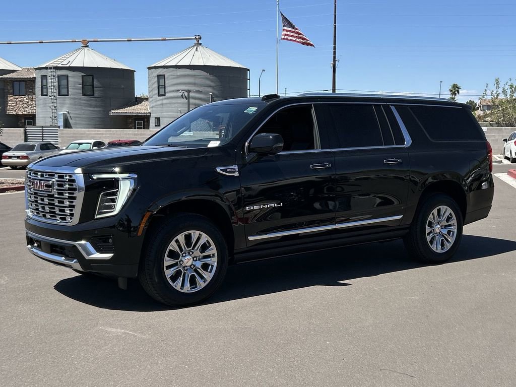 Used 2026 GMC Yukon XL Denali w/ Sun & Power Step Package image 1