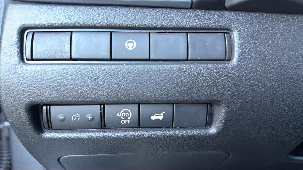 Certified 2026 Nissan Rogue SL AWD/4WD image 21