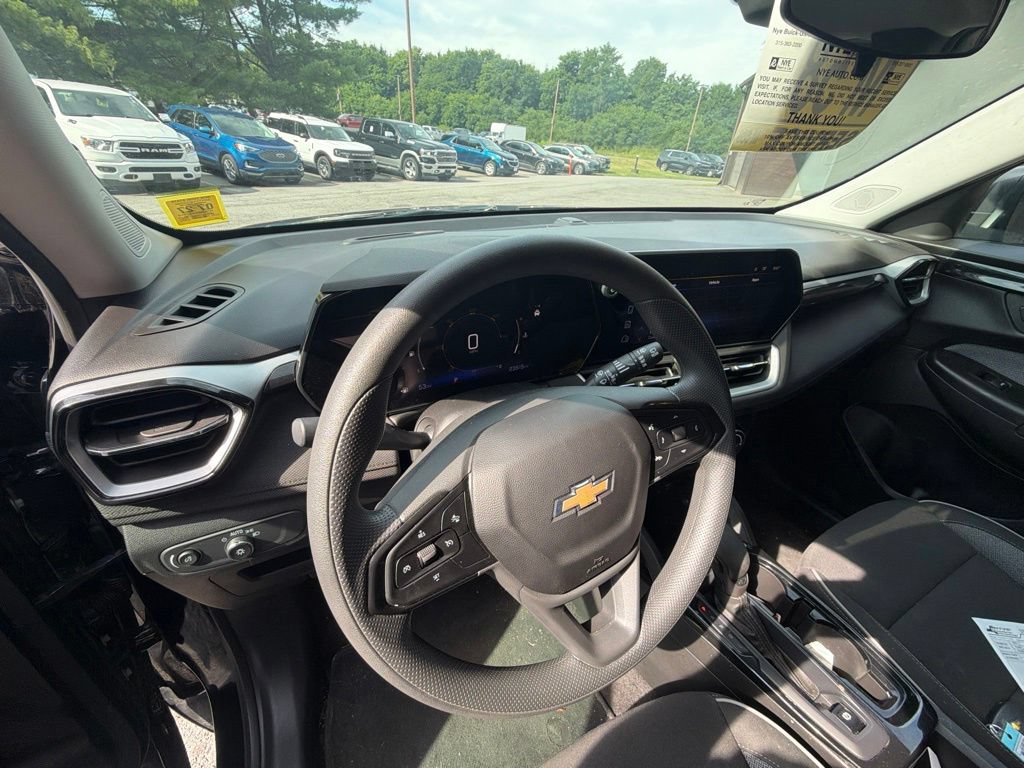Used 2024 Chevrolet TrailBlazer LS FWD image 10
