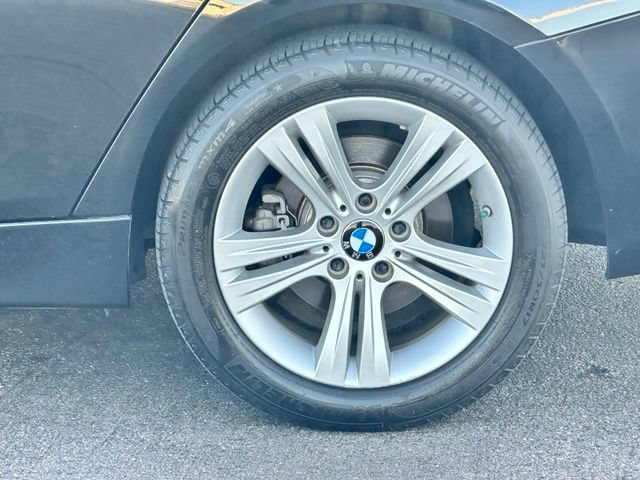 Used 2016 BMW 328i xDrive Sedan AWD/4WD image 7