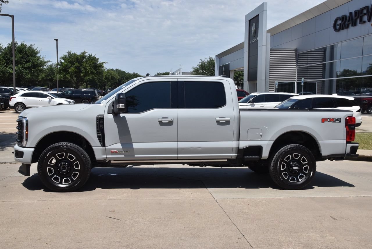 Used 2025 Ford F250 Platinum AWD/4WD image 12