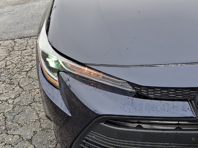 Used 2023 Toyota Corolla LE FWD image 9