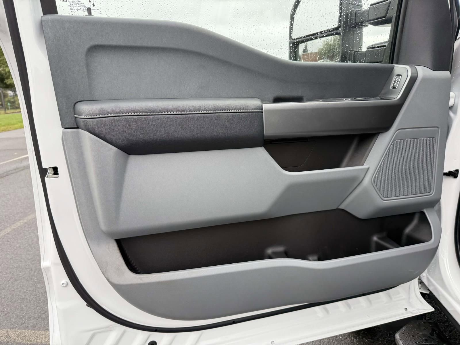 New 2026 Ford F450 XLT w/ XLT Value Package AWD/4WD image 8