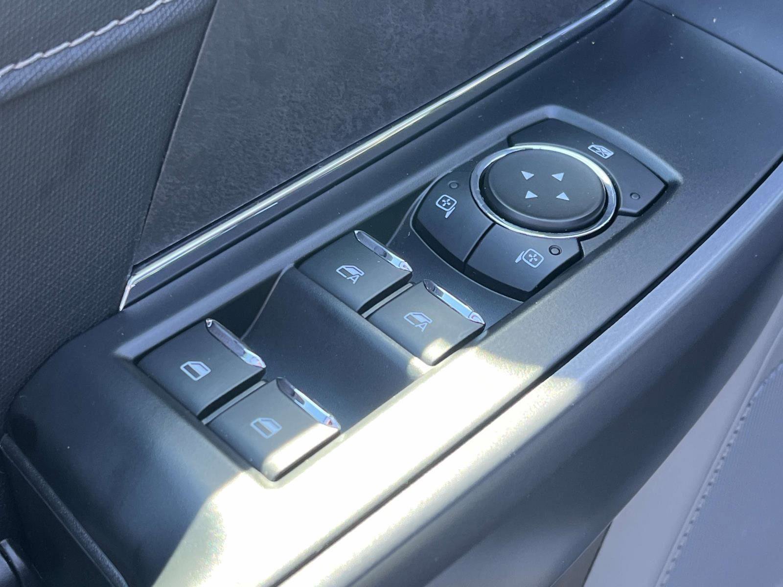 Used 2025 Ford F150 XLT w/ Equipment Group 301A Standard image 9