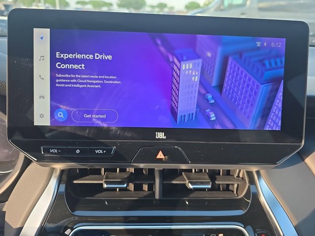 Used 2024 Toyota Venza Limited image 23