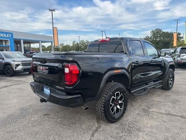 Used 2024 GMC Canyon AT4X image 3