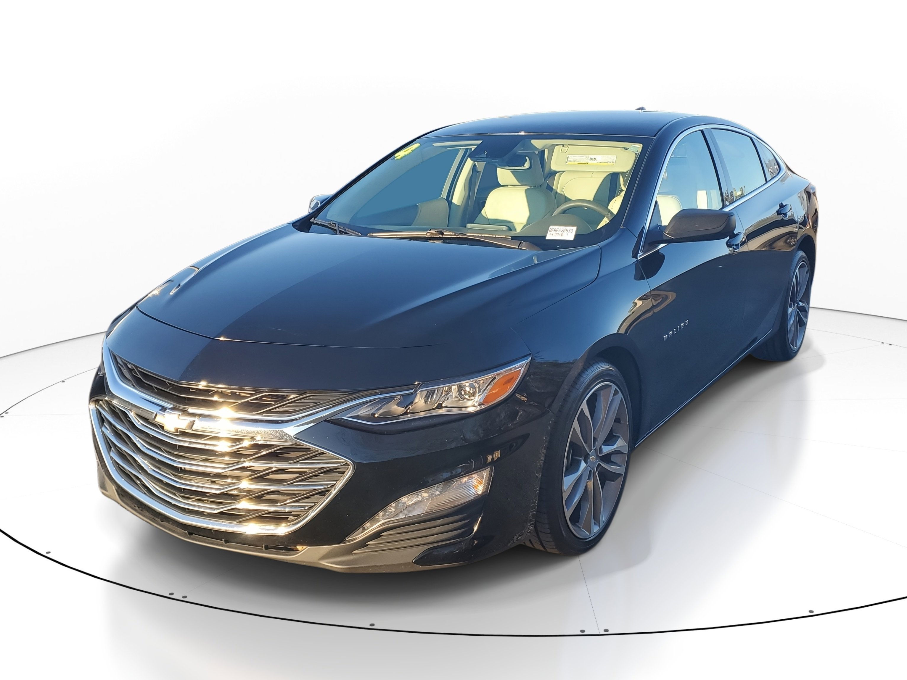Used 2024 Chevrolet Malibu LT image 3