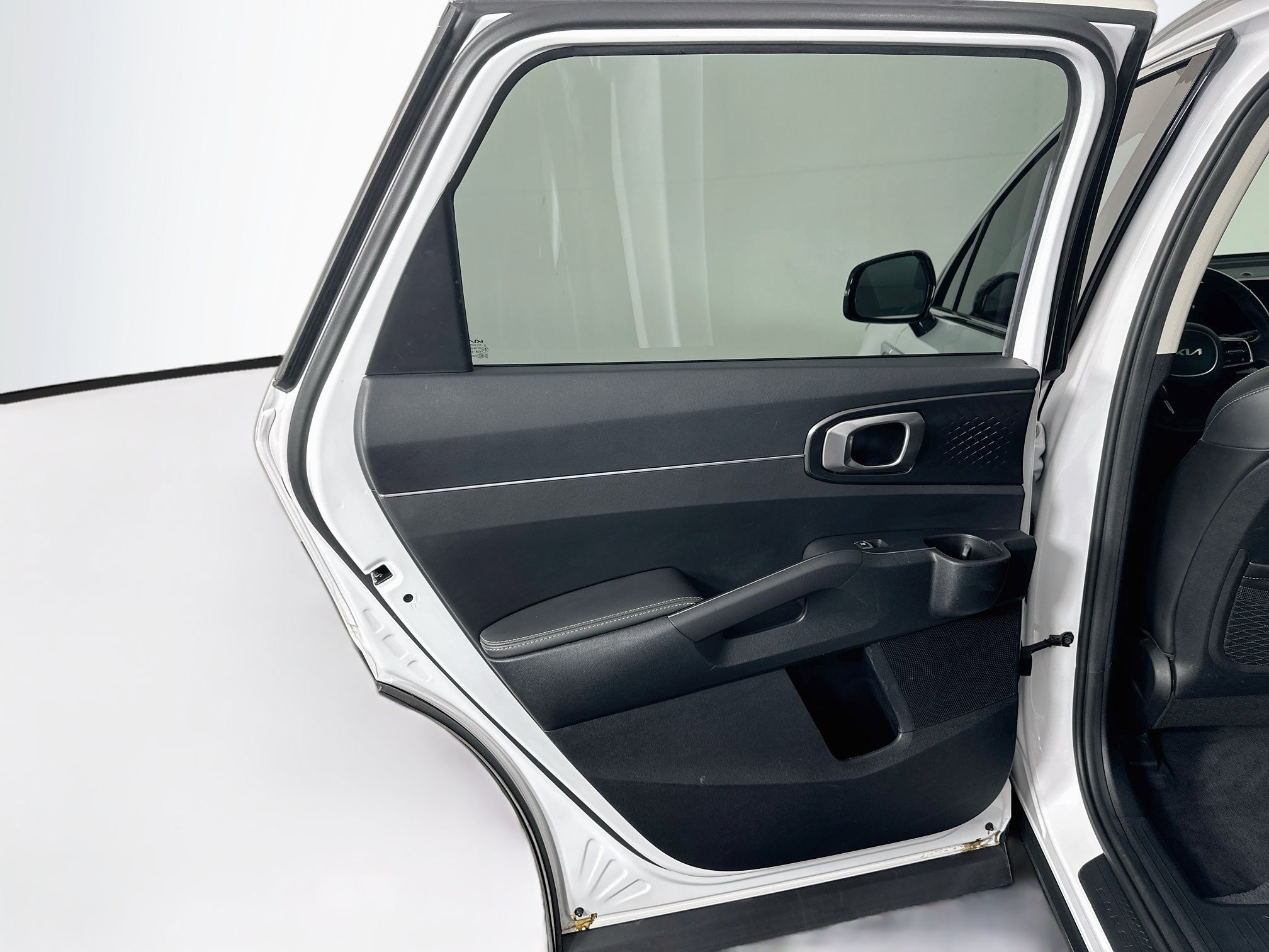 Used 2025 Kia Sorento S w/ Panoramic Sunroof Package FWD image 27