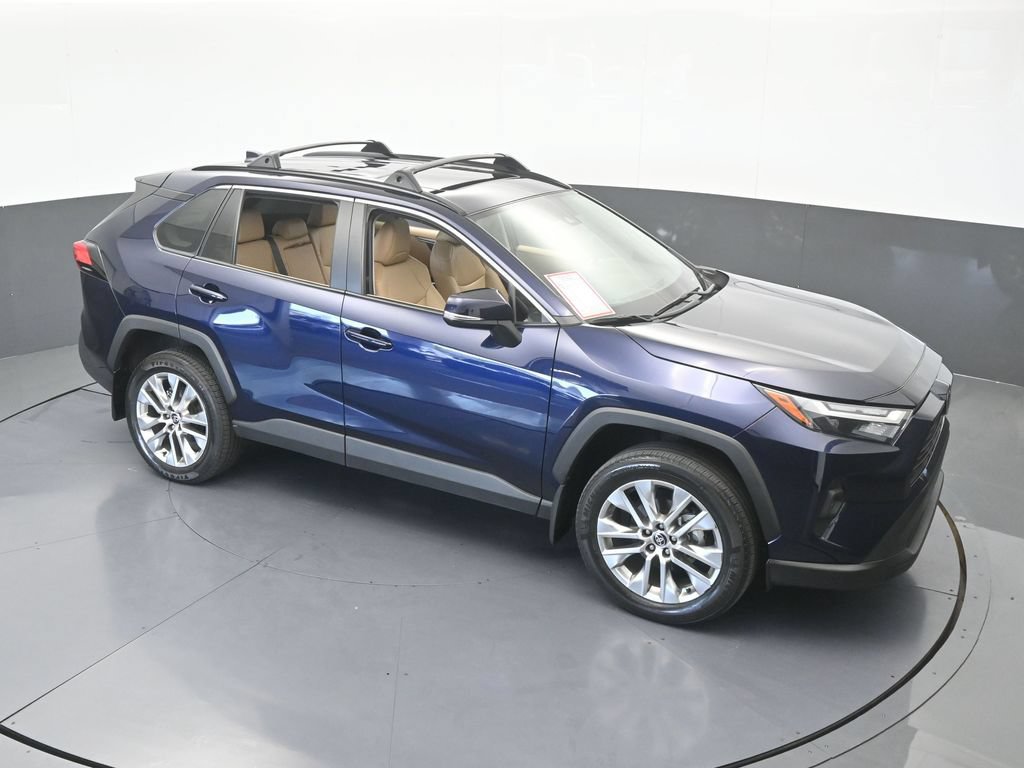 Used 2025 Toyota RAV4 XLE Premium FWD image 55