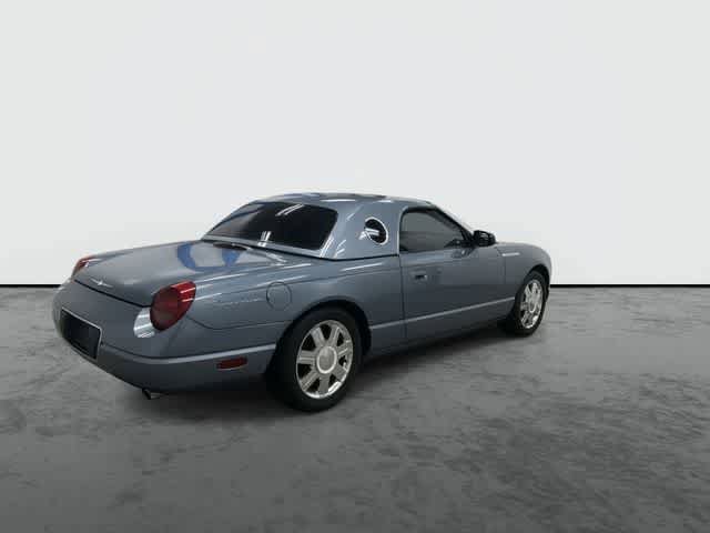 Used 2005 Ford Thunderbird RWD image 4