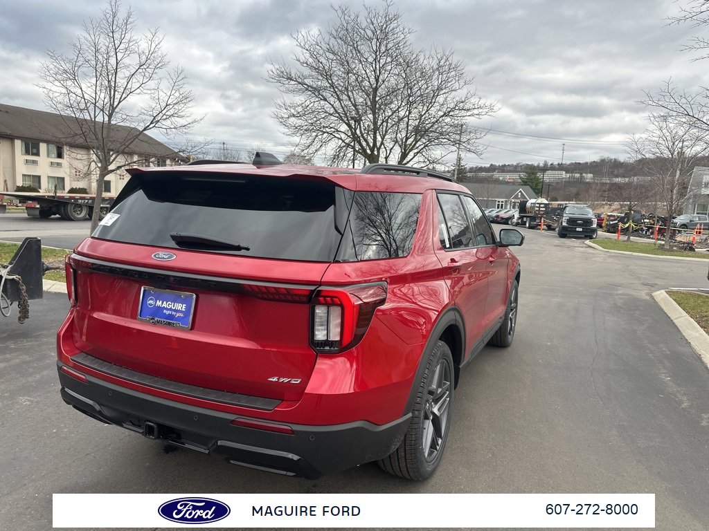 New 2026 Ford Explorer ST-Line w/ ST-Line Street Pack image 5