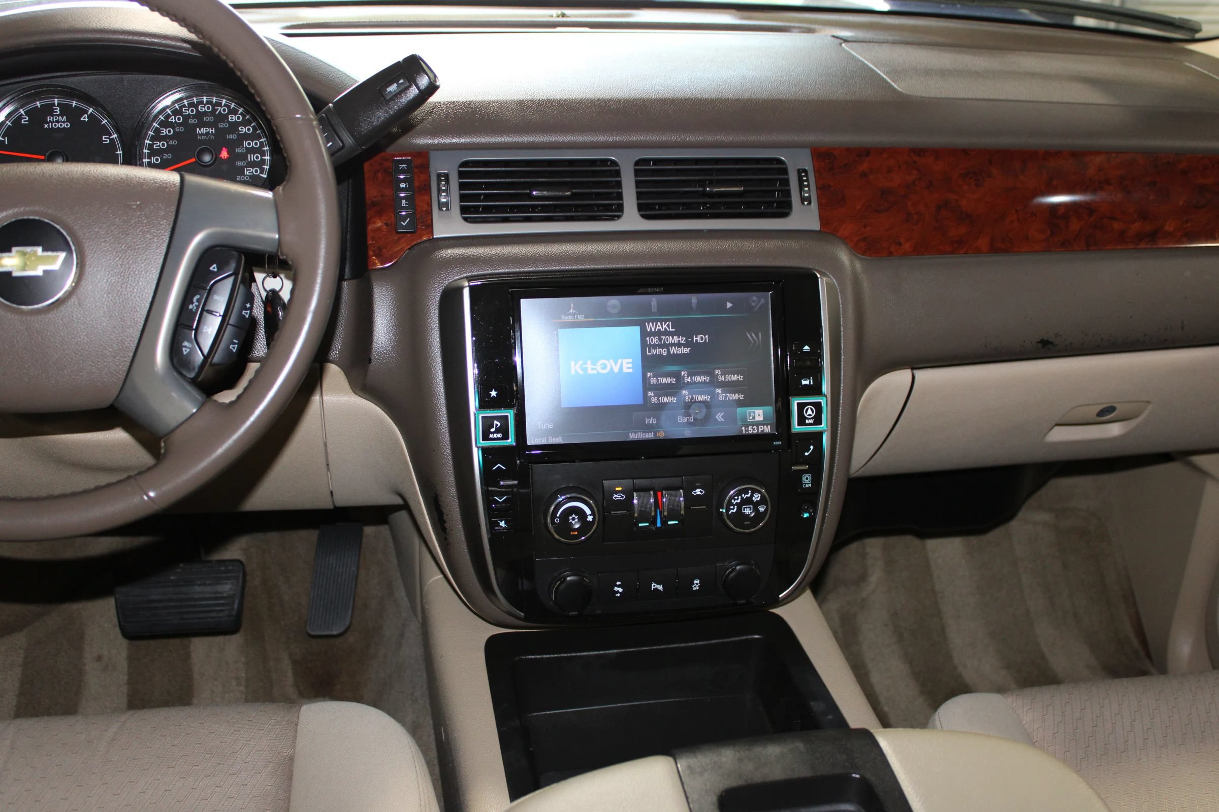 Used 2013 Chevrolet Avalanche LS RWD image 14