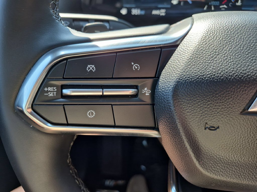 Used 2026 Chevrolet Equinox LT AWD/4WD image 19
