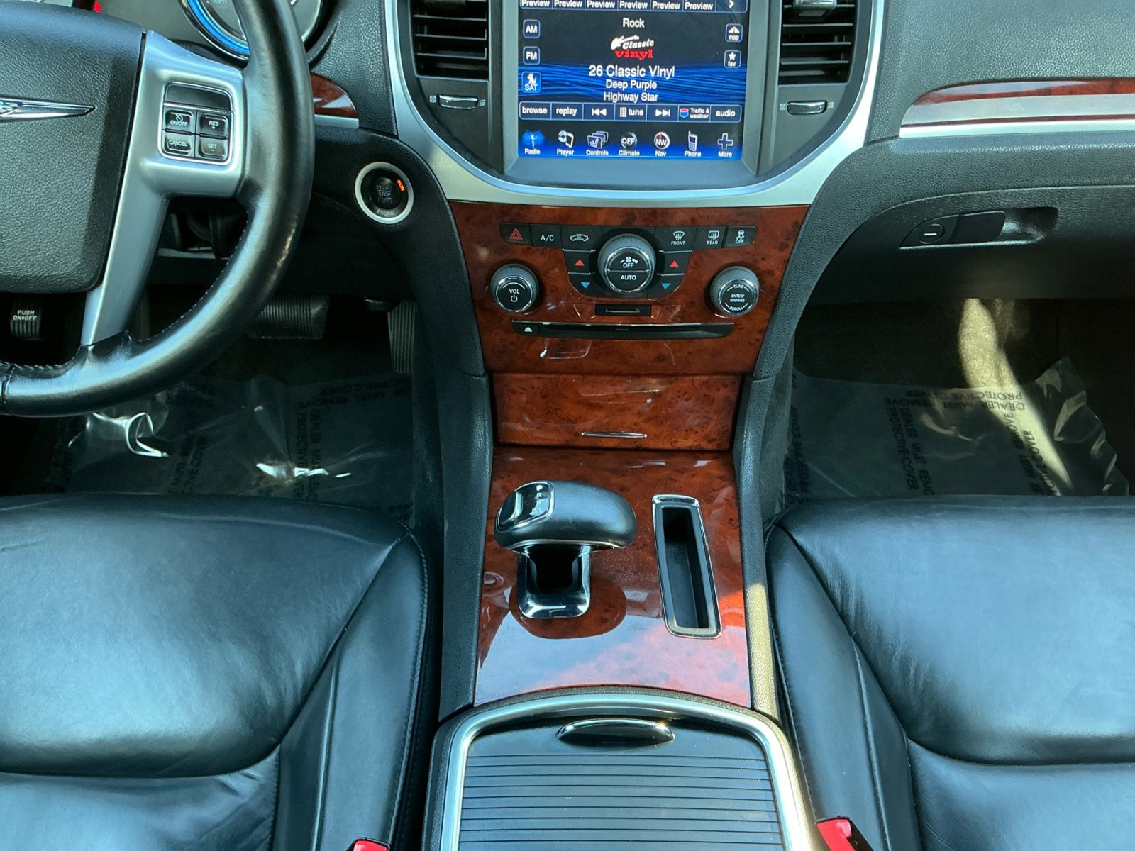 Used 2012 Chrysler 300 Limited image 10