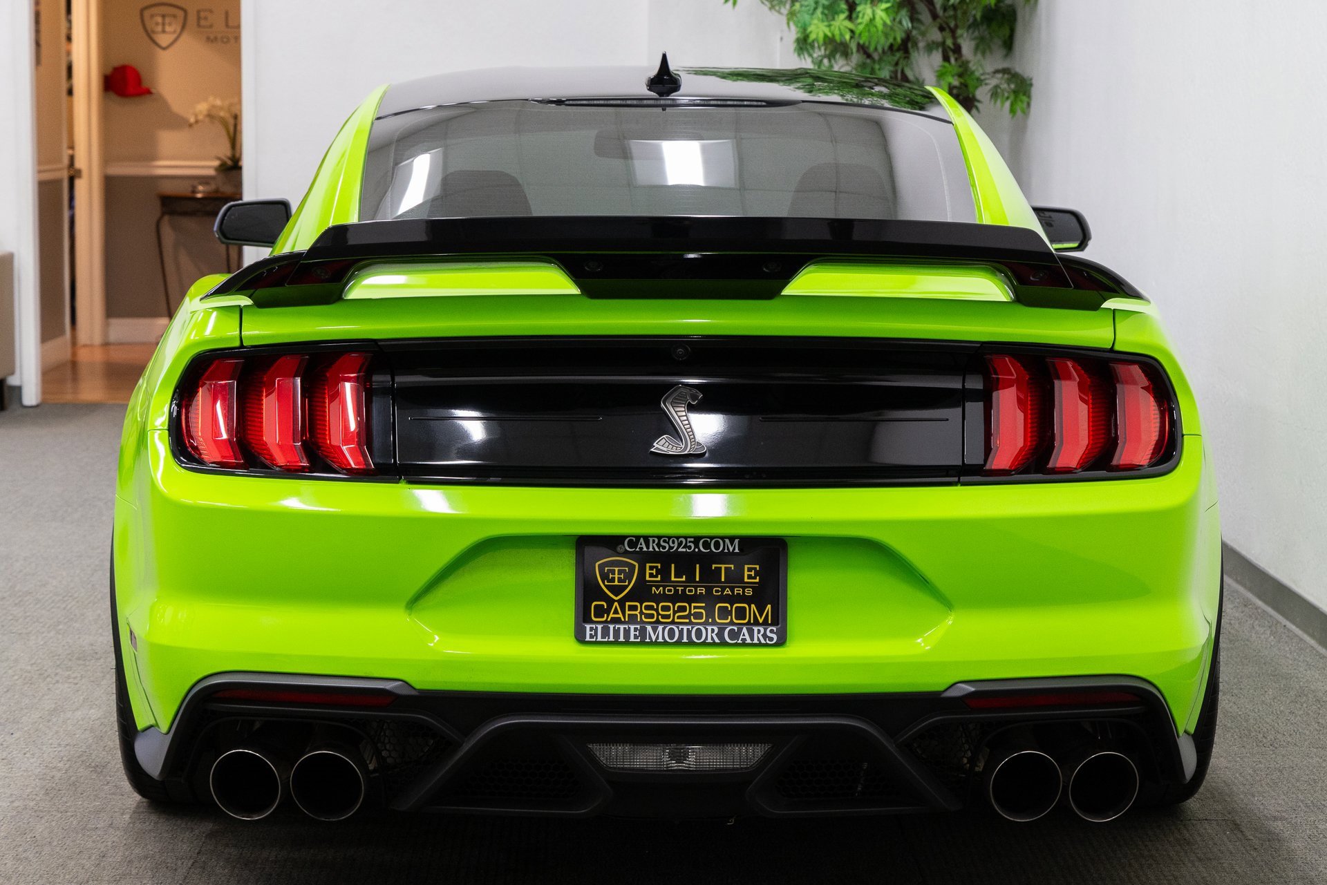 Used 2021 Ford Mustang Shelby GT500 w/ Technology Package image 4