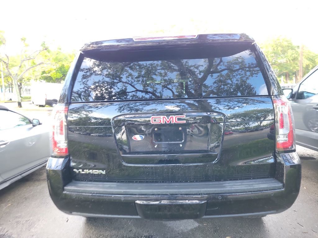 Used 2017 GMC Yukon SLE w/ SLE Value Package RWD image 5