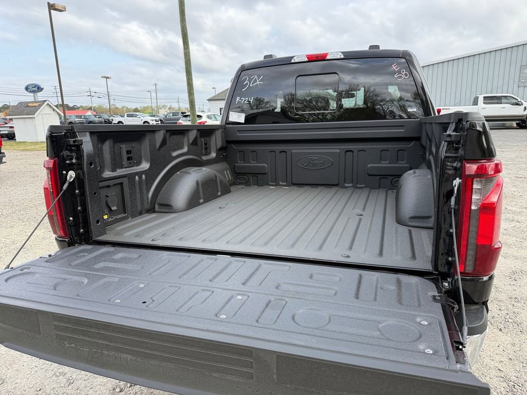 New 2026 Ford F150 XLT w/ Equipment Group 303A High image 21