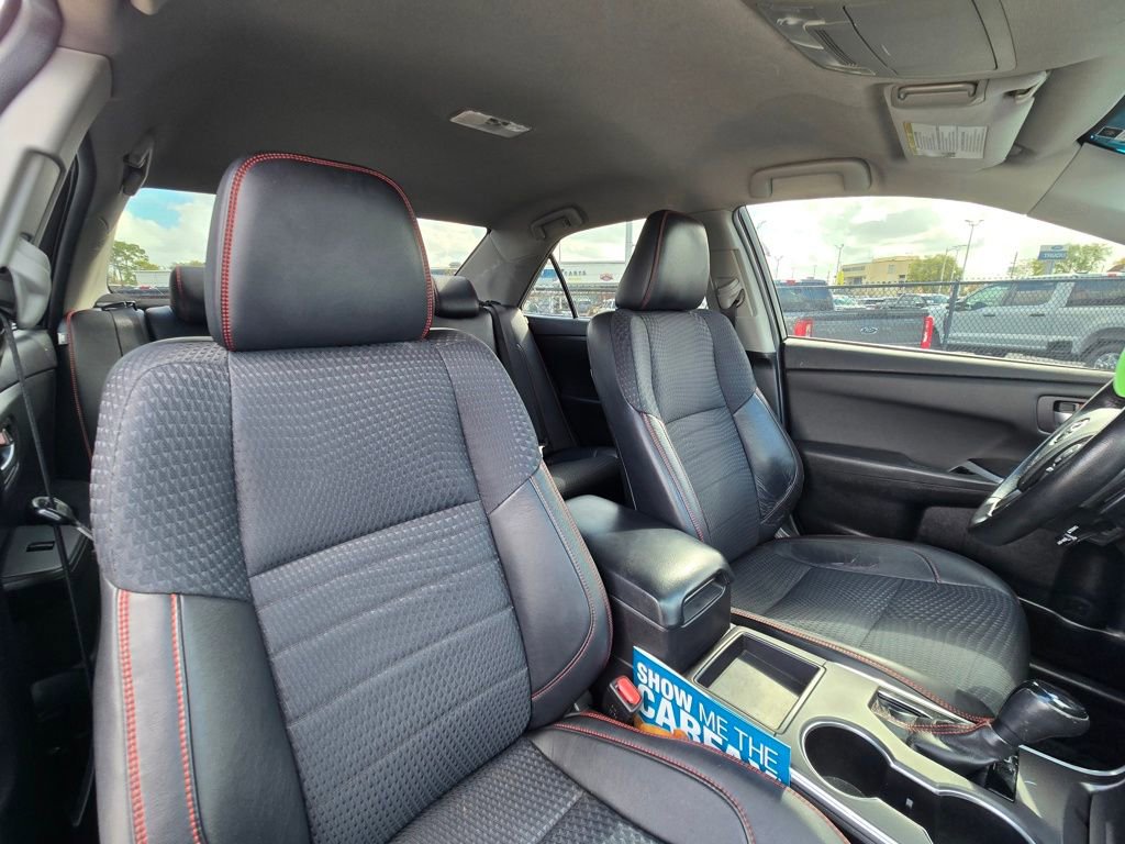 Used 2015 Toyota Camry SE image 43