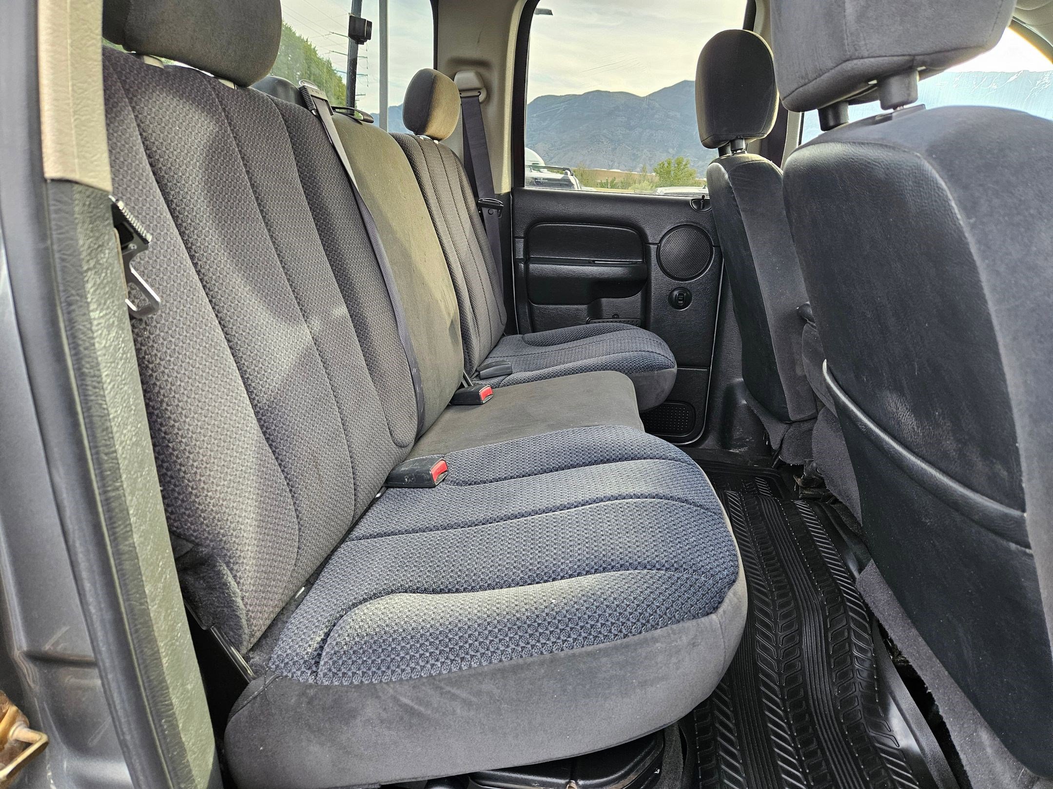 Used 2005 Dodge Ram 2500 Truck SLT w/ Quad Cab Big Horn Value Group AWD/4WD image 30