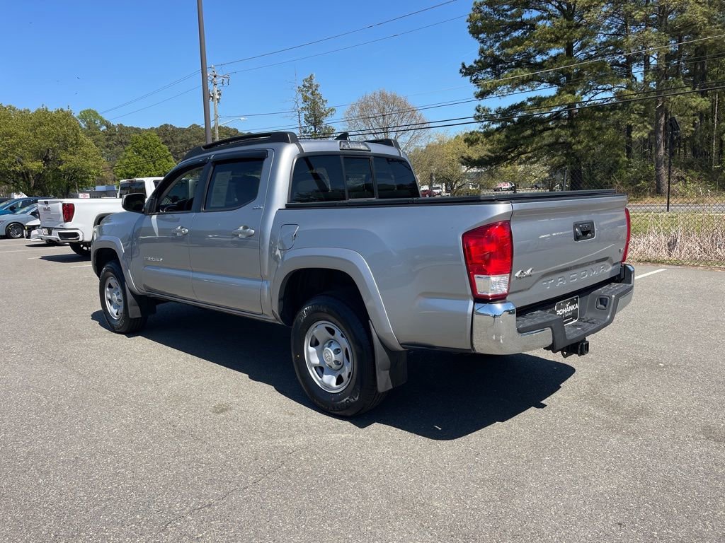 Used 2017 Toyota Tacoma SR5 w/ Tow Package image 7