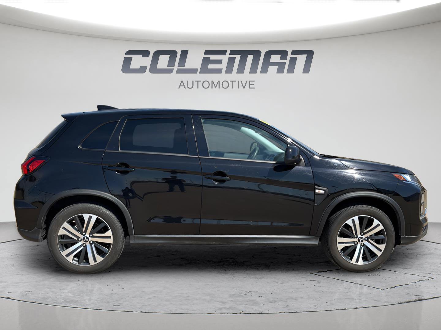 Used 2025 Mitsubishi Outlander Sport ES image 6