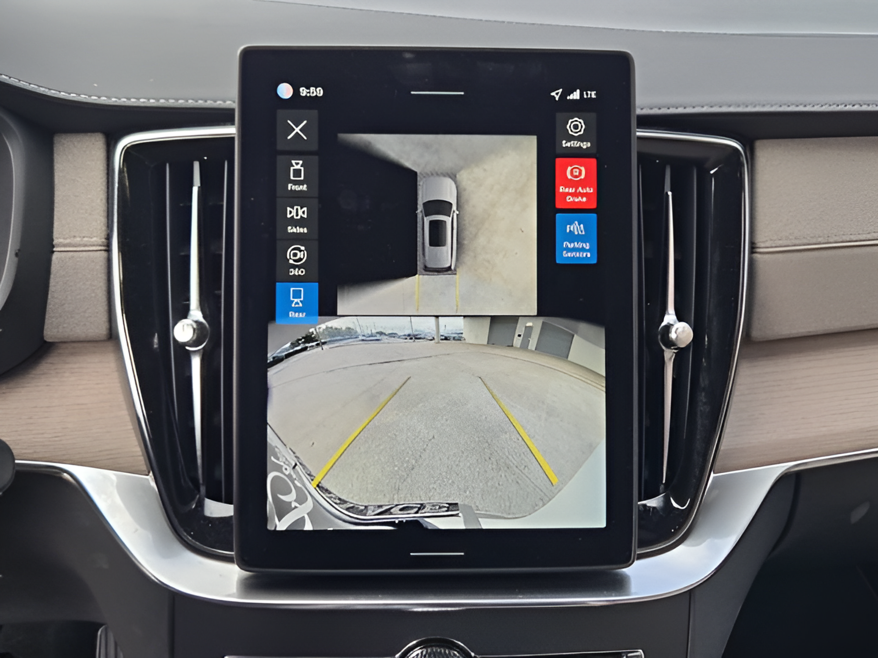 Used 2026 Volvo XC90 B5 Plus w/ Protection Package Premier AWD/4WD image 12