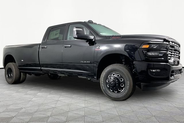 New 2026 RAM 3500 Big Horn AWD/4WD image 3