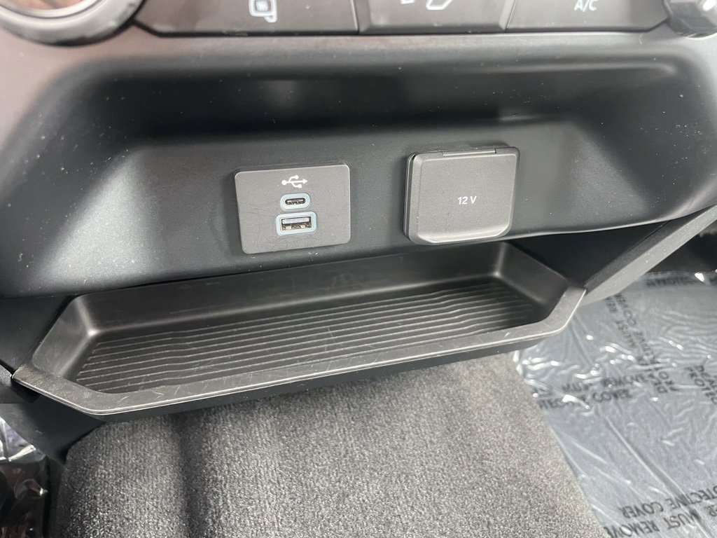 Used 2024 Ford F250 XLT image 13