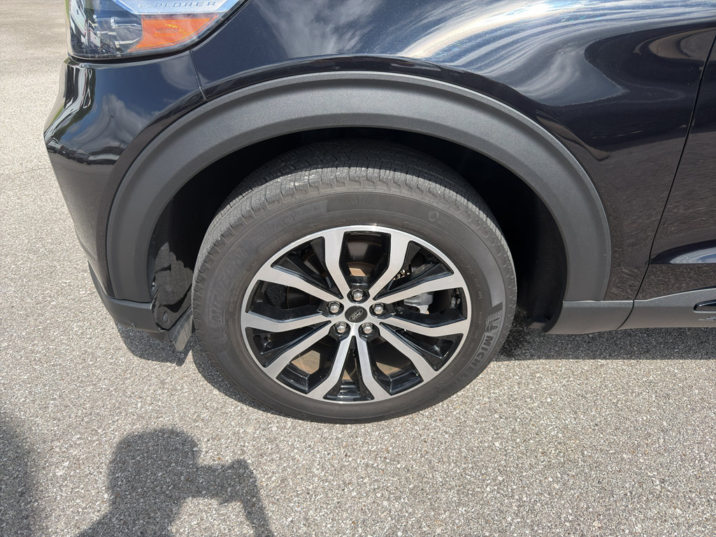 Certified 2022 Ford Explorer ST-Line AWD/4WD image 9