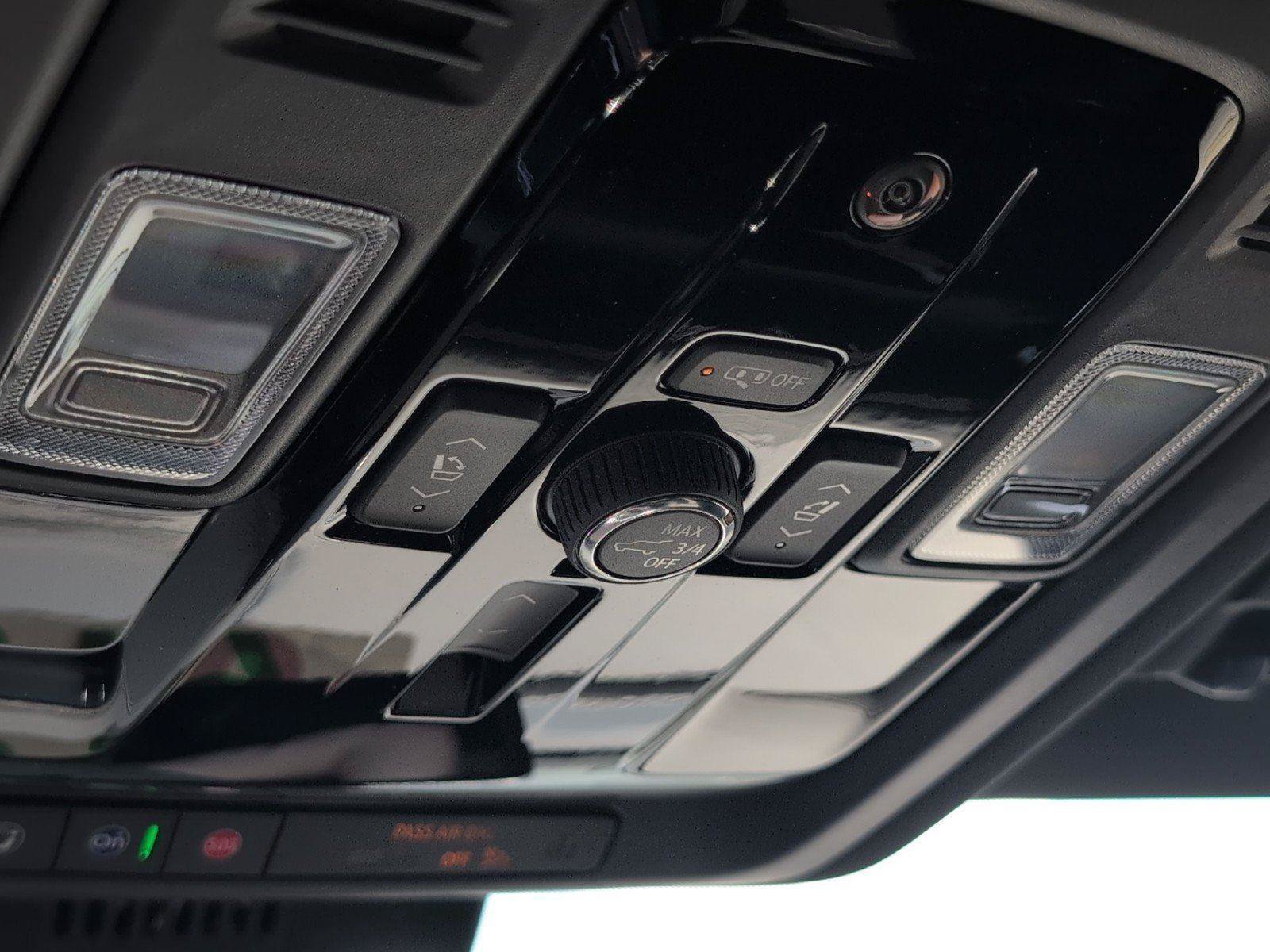 New 2026 GMC Yukon XL Elevation w/ LPO, Floor Liner Package RWD image 22