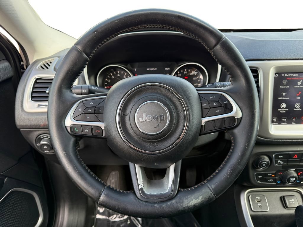 Used 2018 Jeep Compass Latitude w/ Popular Equipment Group FWD image 11