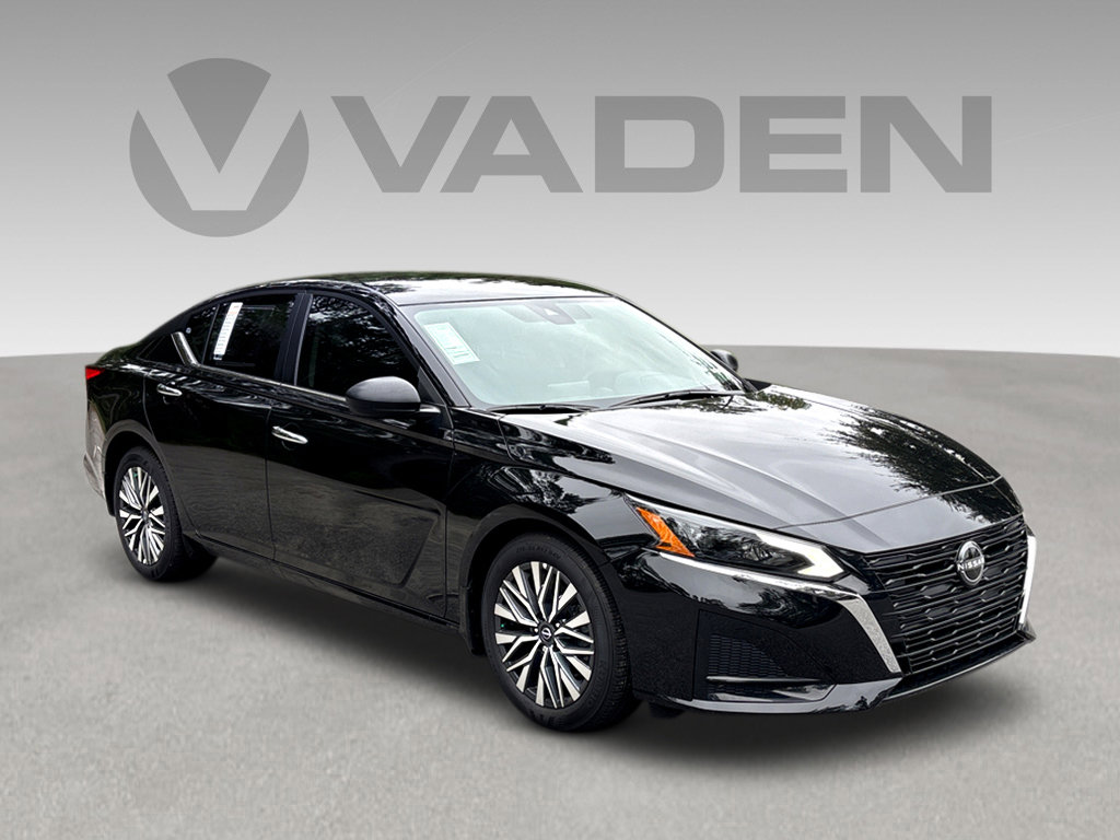 New 2024 Nissan Altima 2.5 SV image 1