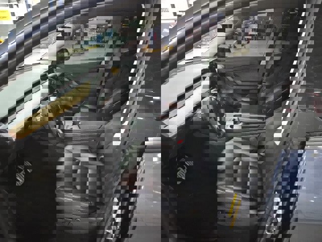 Used 2022 Tesla Model Y Performance image 17