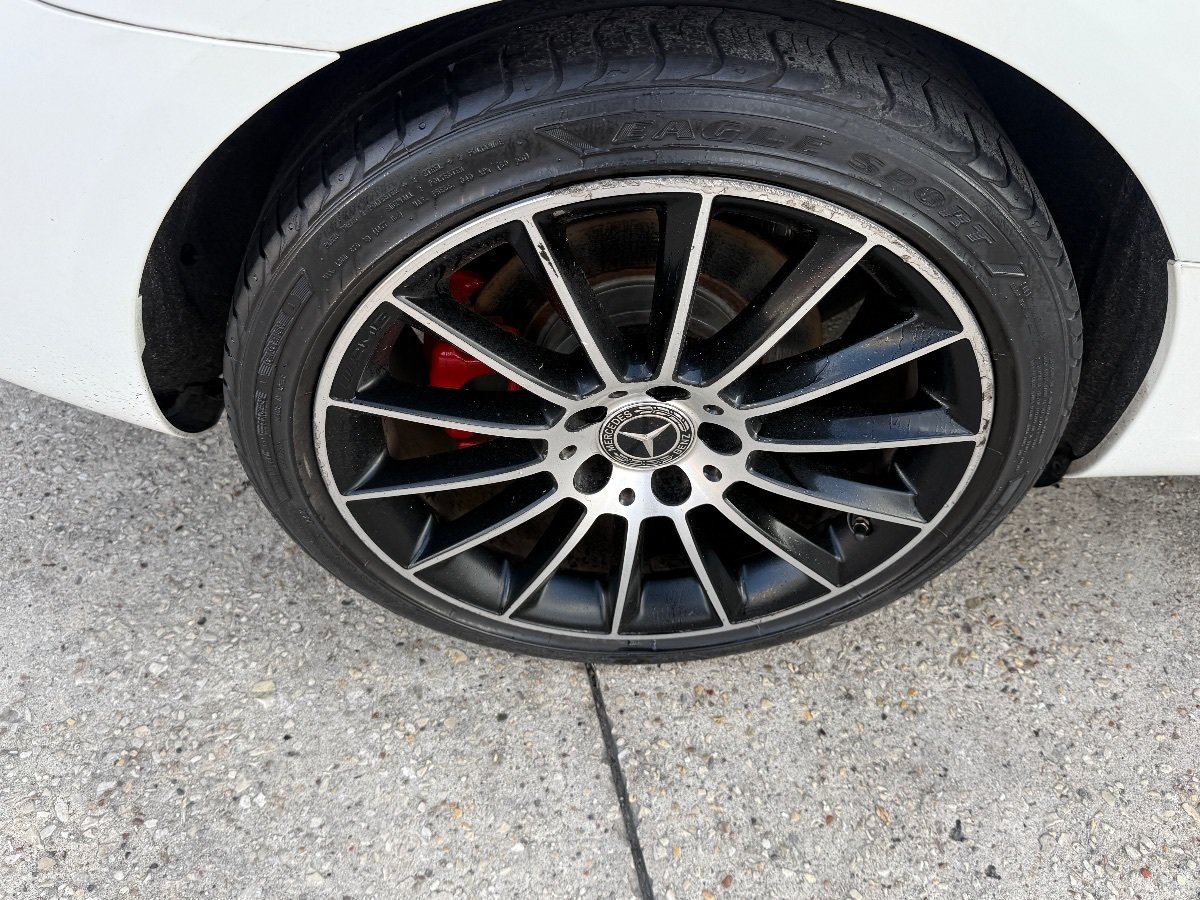 Used 2018 Mercedes-Benz SLC 300 w/ Premium 1 Package image 11