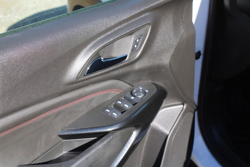 Used 2024 Chevrolet Trax RS image 18