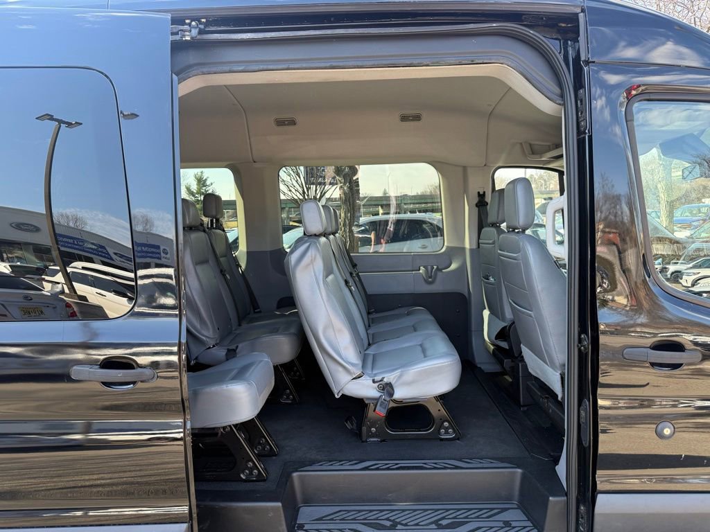 Used 2019 Ford Transit 350 XL image 24