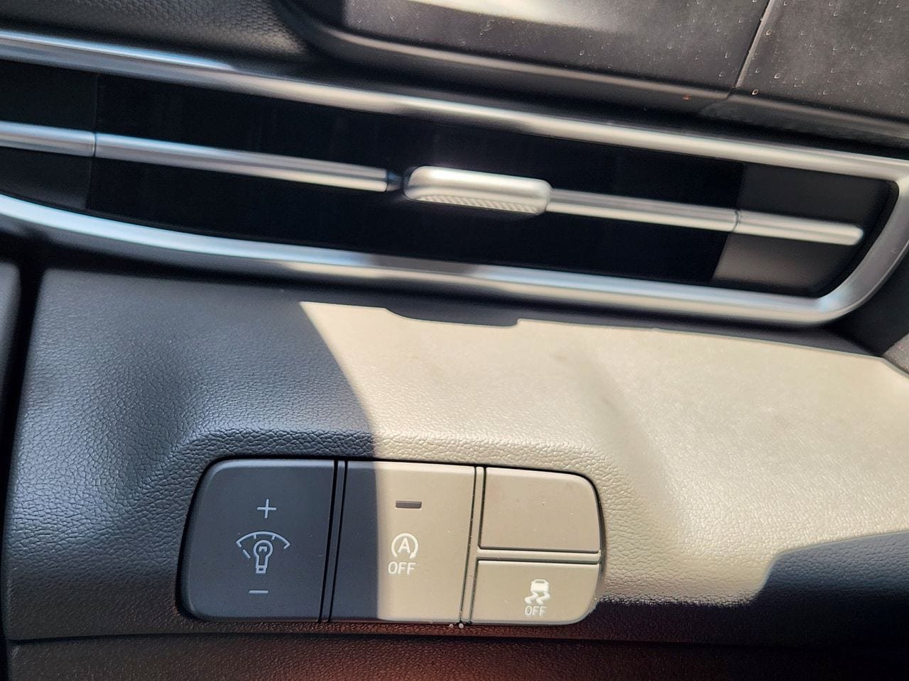 Certified 2025 Hyundai Elantra SE FWD image 20