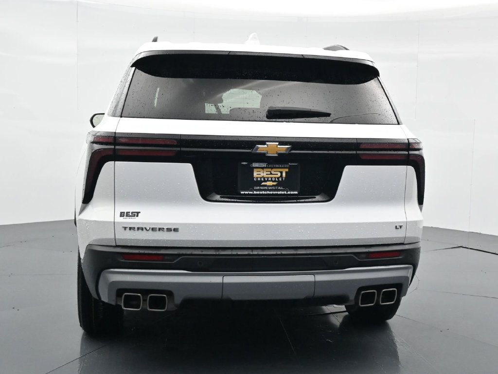 Used 2024 Chevrolet Traverse LT FWD image 6