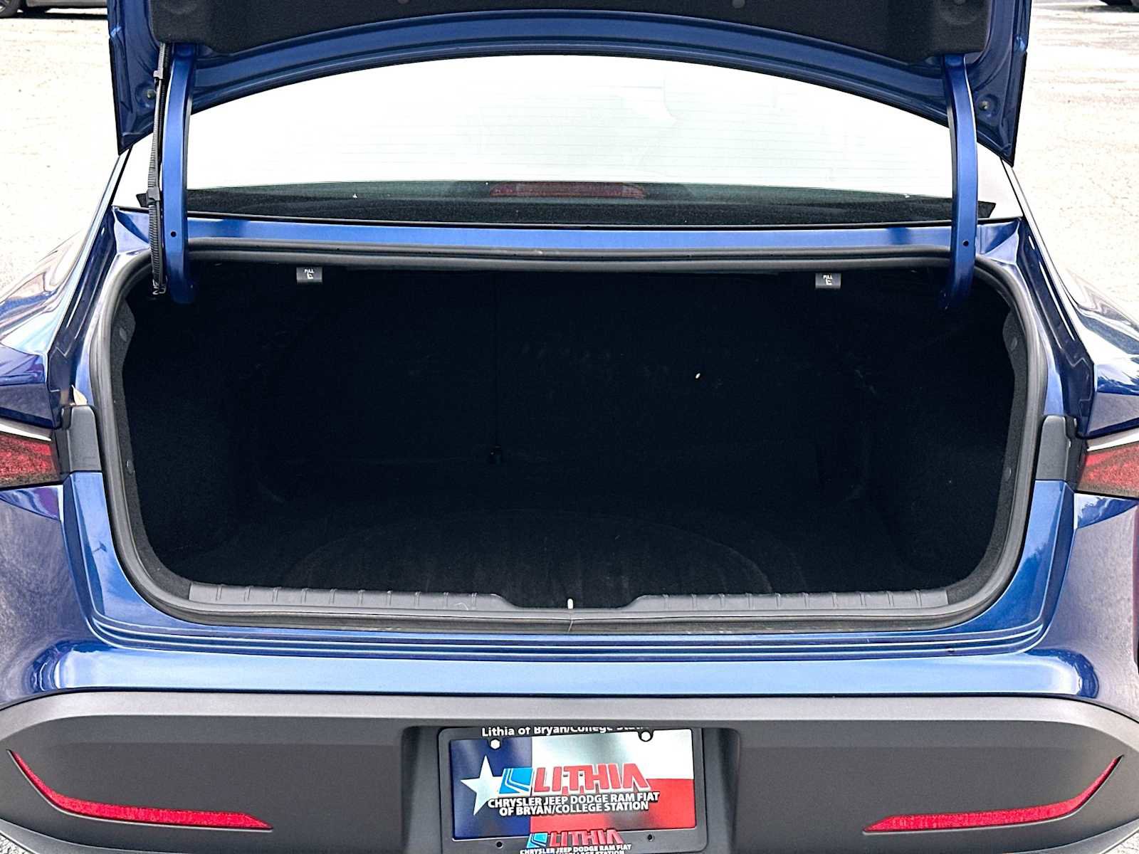 Used 2025 Kia K4 LXS image 28