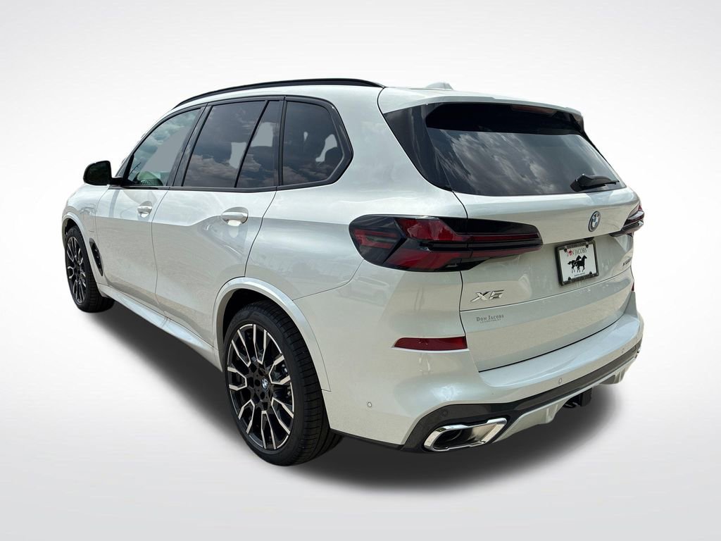 New 2026 BMW X5 xDrive50e w/ M Sport Package AWD/4WD image 5