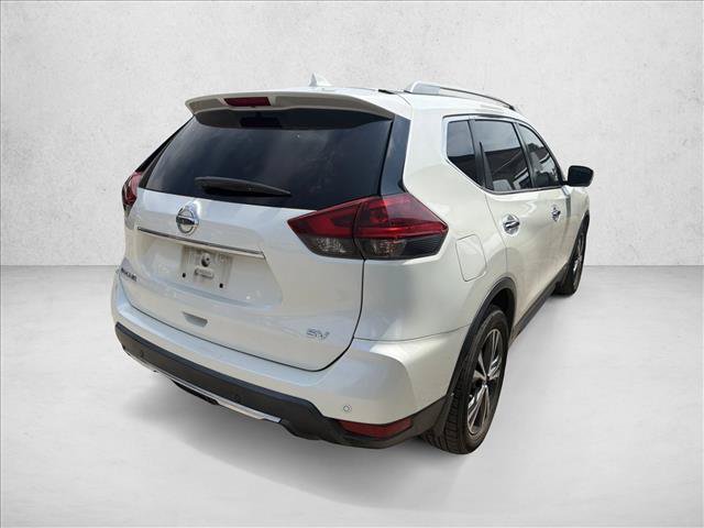 Used 2019 Nissan Rogue SV w/ Premium Package FWD image 5