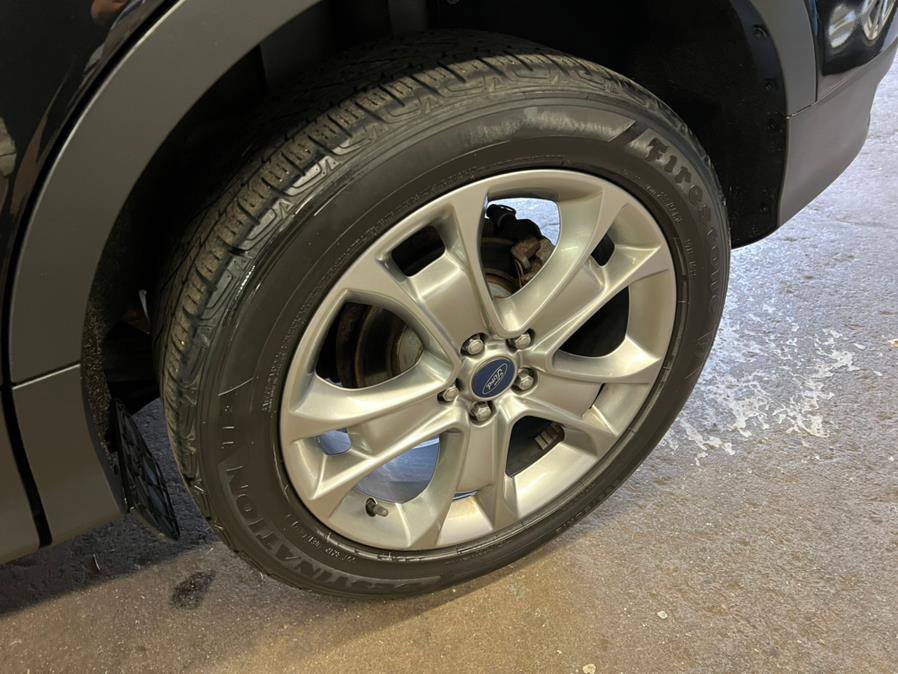 Used 2013 Ford Escape SEL FWD image 16