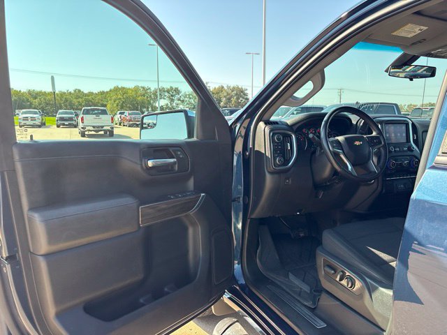 Used 2022 Chevrolet Silverado 1500 LT AWD/4WD image 12