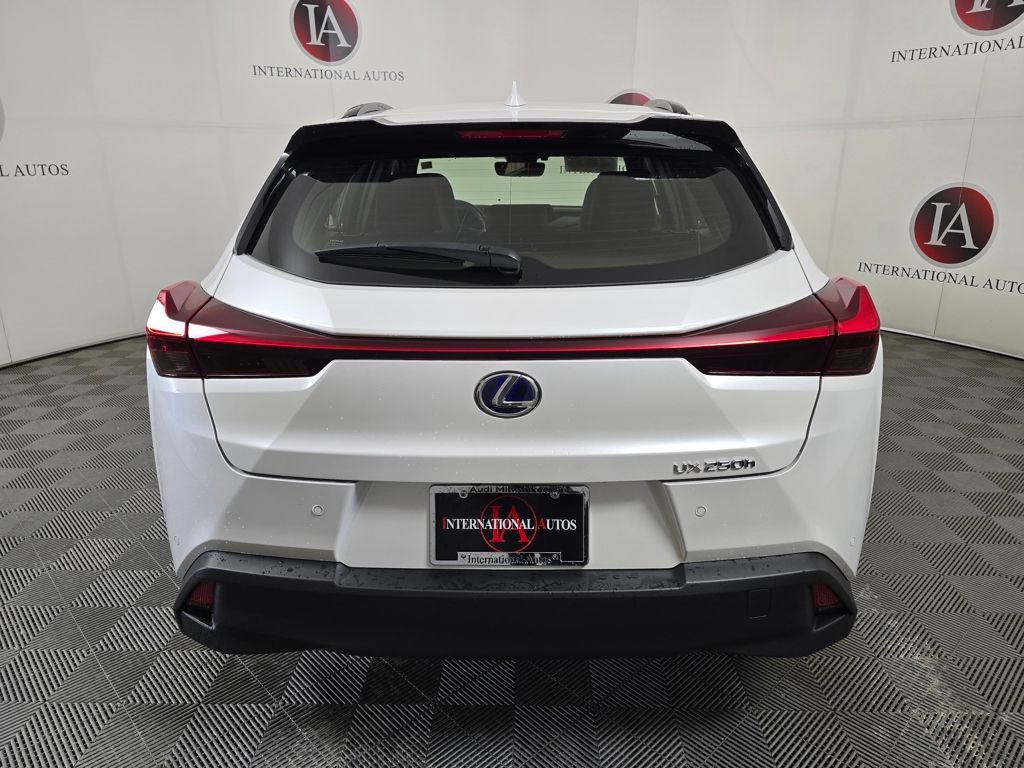 Used 2021 Lexus UX 250h w/ Premium Package AWD/4WD image 8