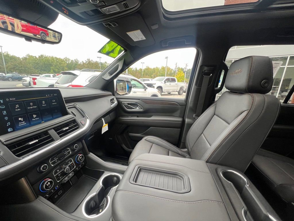 Used 2024 Chevrolet Tahoe High Country w/ Premium Package image 19