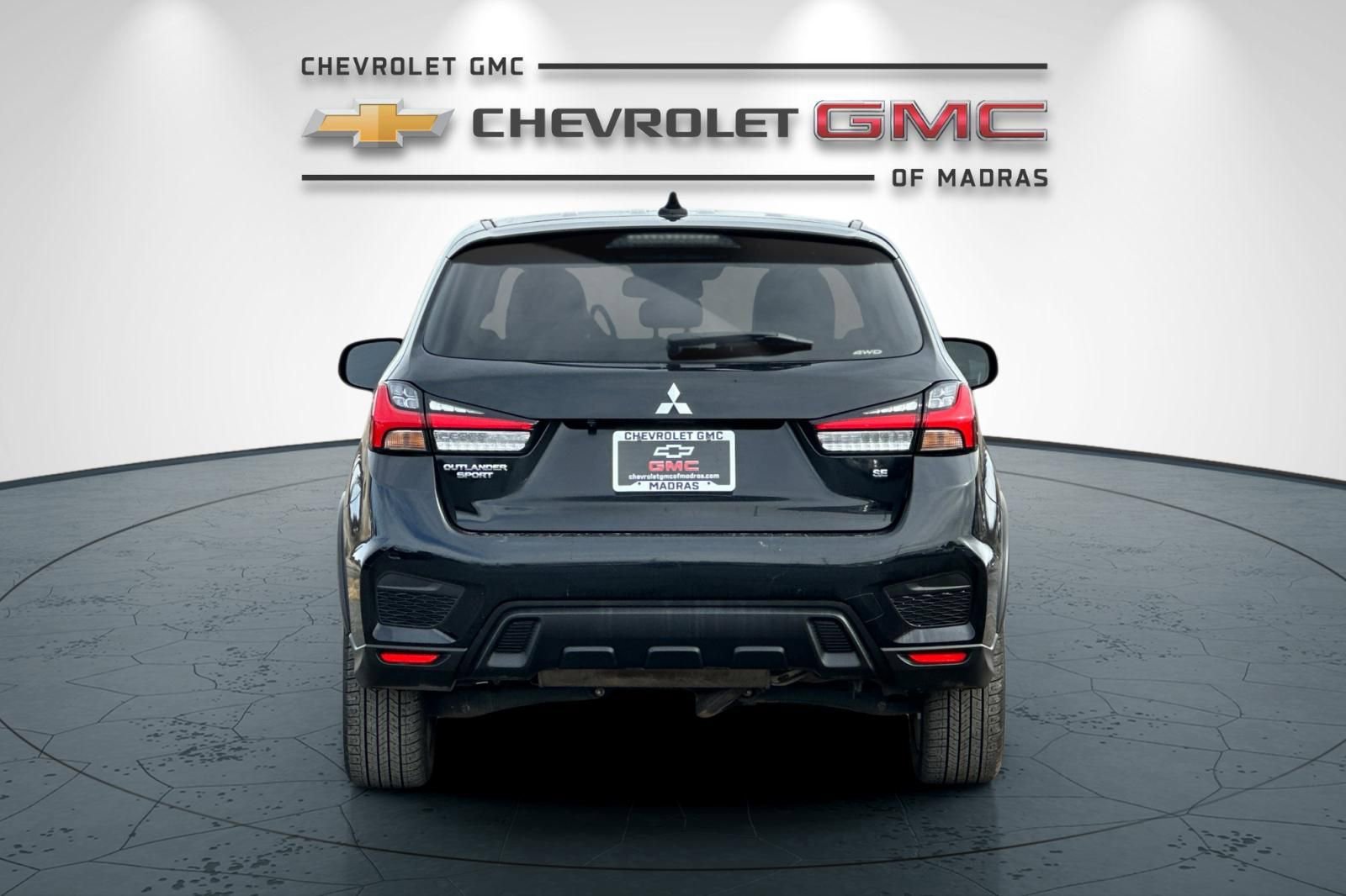 Used 2024 Mitsubishi Outlander Sport SE image 4