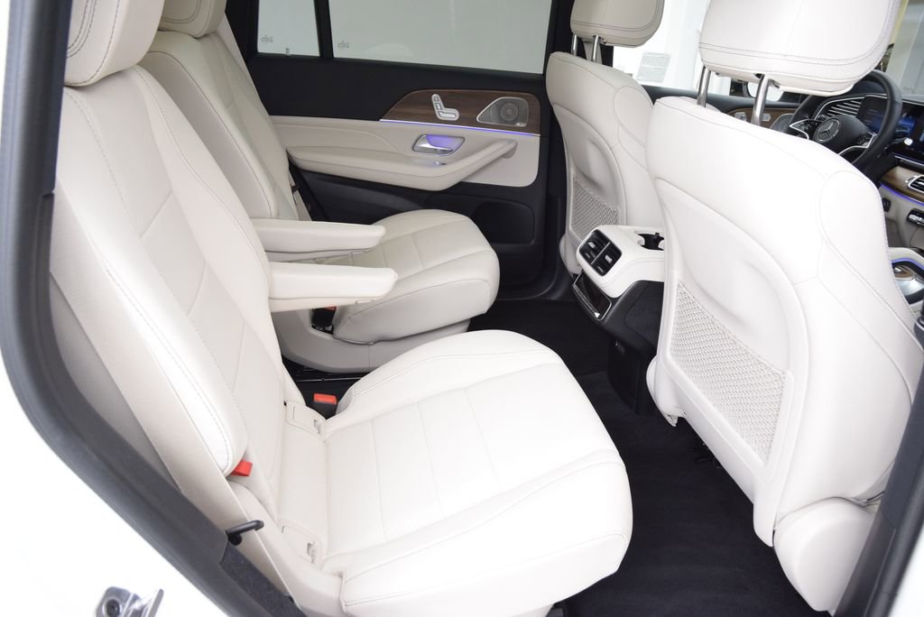 Used 2025 Mercedes-Benz GLS 450 4MATIC image 19