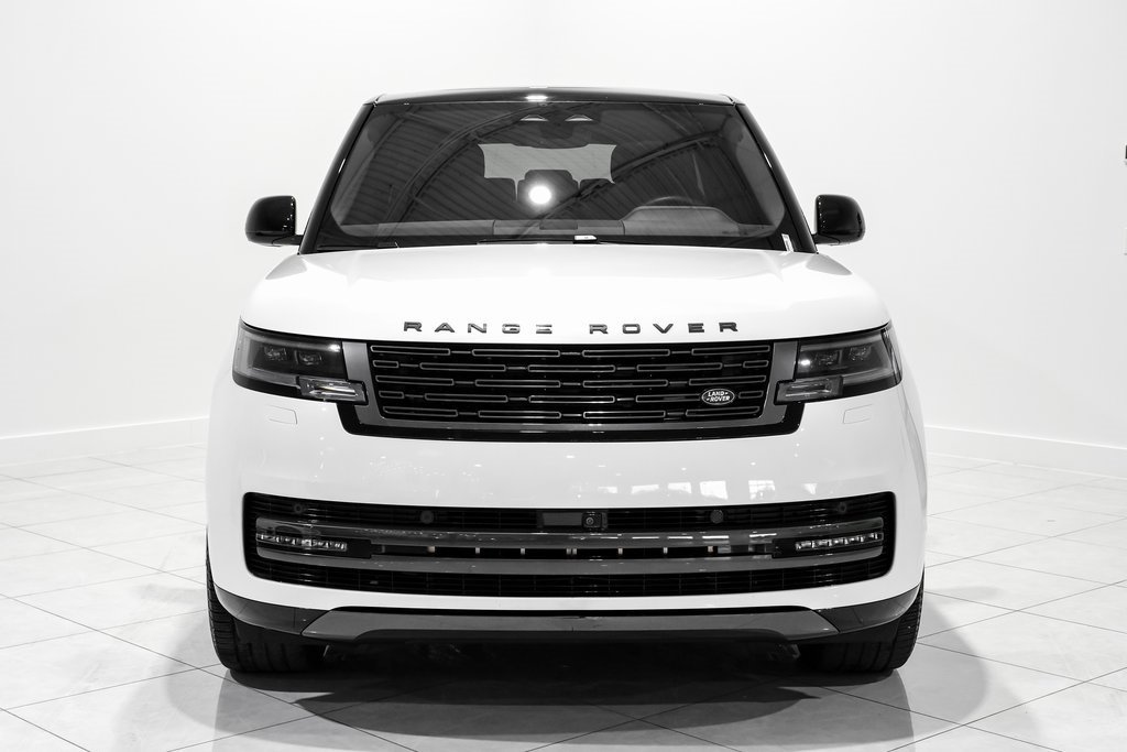 Used 2024 Land Rover Range Rover SE image 2