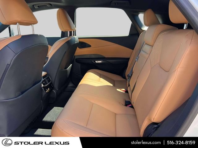 Used 2024 Lexus RX 350h w/ Accessory Package (Z1) AWD/4WD image 17
