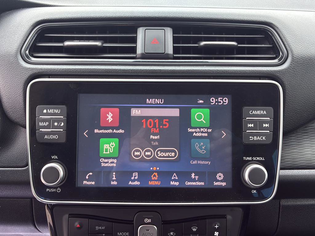Used 2020 Nissan Leaf SV w/ SV Technology Package image 26